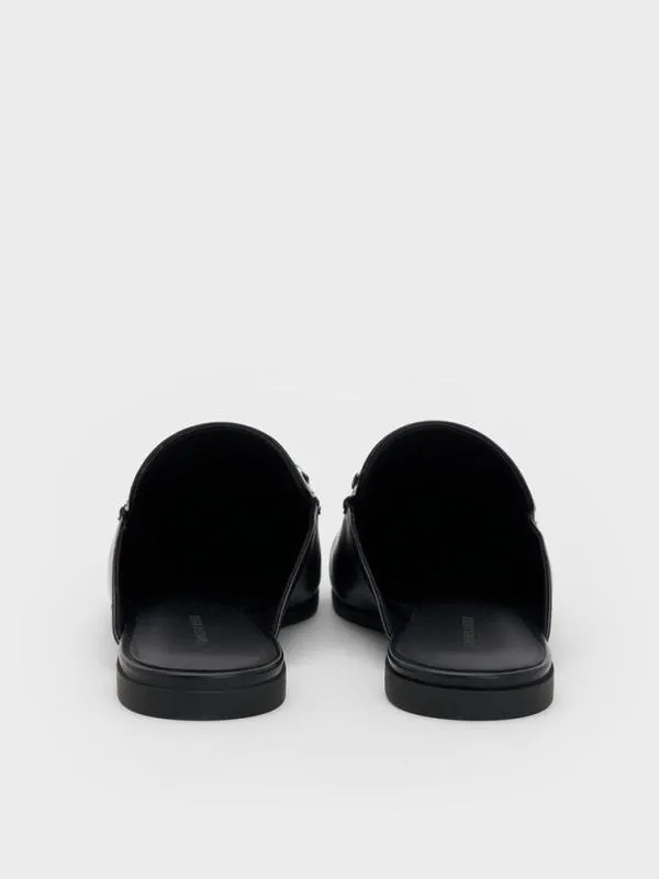 Women Leslie MetallicAccent Mules 8211 Black CHARLES and KEITH Flats