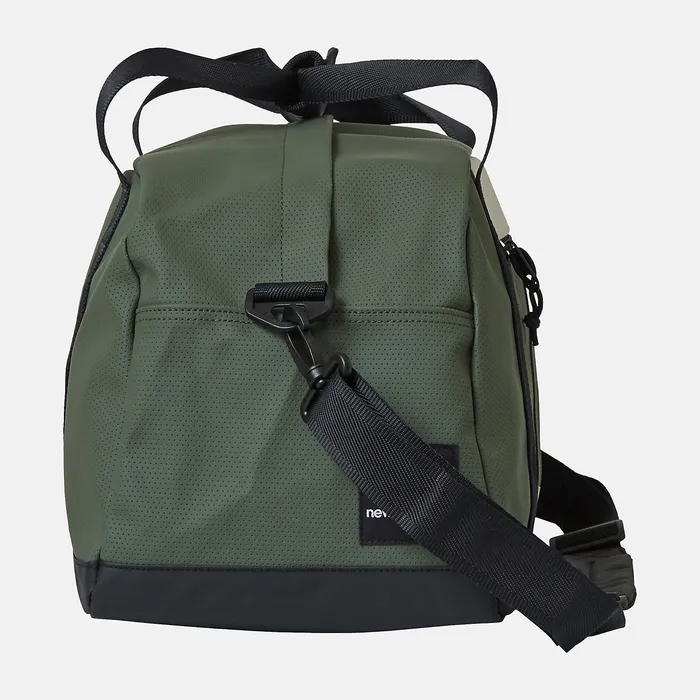 Bags MenWomenKids New Balance Legacy Duffel DEEP OLIVE GREEN Bags MenWomenKids New Balance Legacy Duffel DEEP OLIVE GREEN