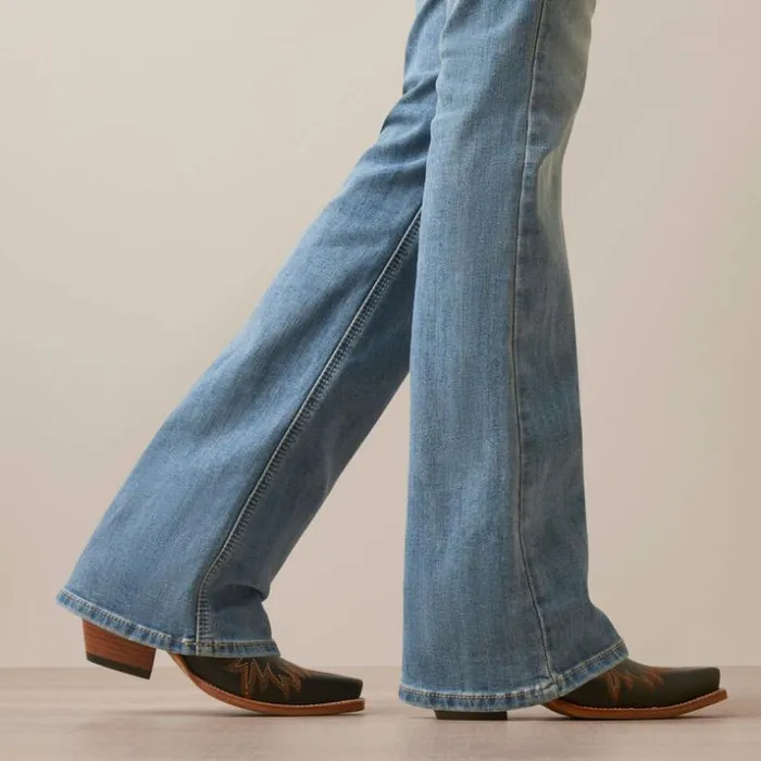 Denim Women Ariat REAL Perfect Rise Arrow Fit Penelope Boot Cut Jean Oklahoma