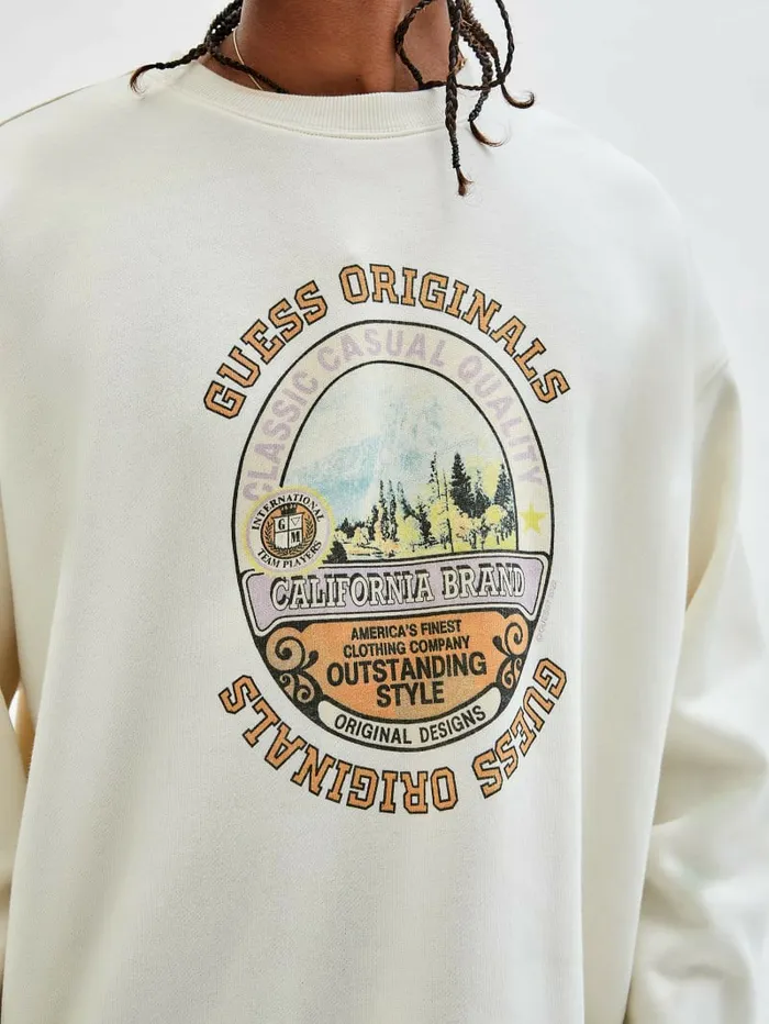 GUESS GUESS Originals Classic Crewneck Sandy Shore Men Hoodies and Sweaters GUESS GUESS Originals Classic Crewneck Sandy Shore Men Hoodies and Sweaters