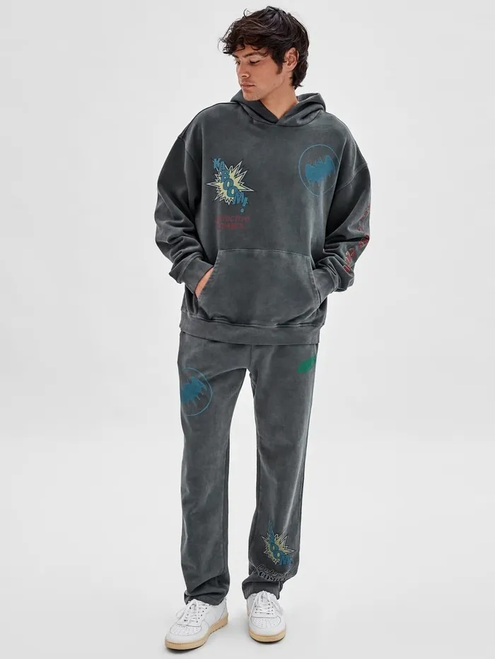 GUESS Originals x Batman Graphic Hoodie Jet Black Multi Men Hoodies and Sweaters GUESS GUESS Originals x Batman Graphic Hoodie Jet Black Multi Men Hoodies and Sweaters GUESS