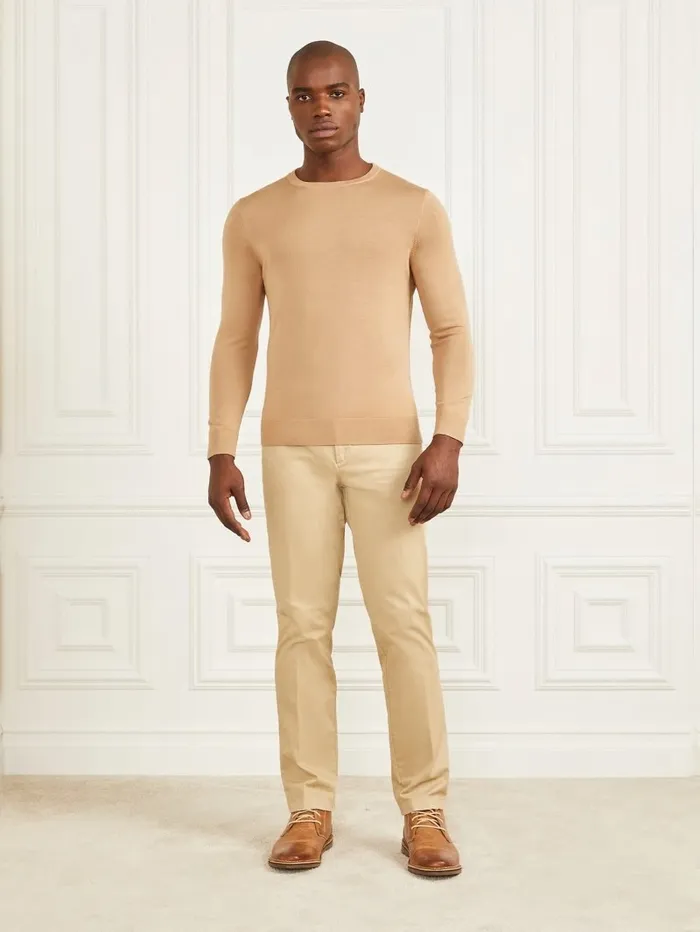 Hoodies and Sweaters GUESS Men Merino Wool Crewneck Sweater Toasted Taupe Hoodies and Sweaters GUESS Men Merino Wool Crewneck Sweater Toasted Taupe