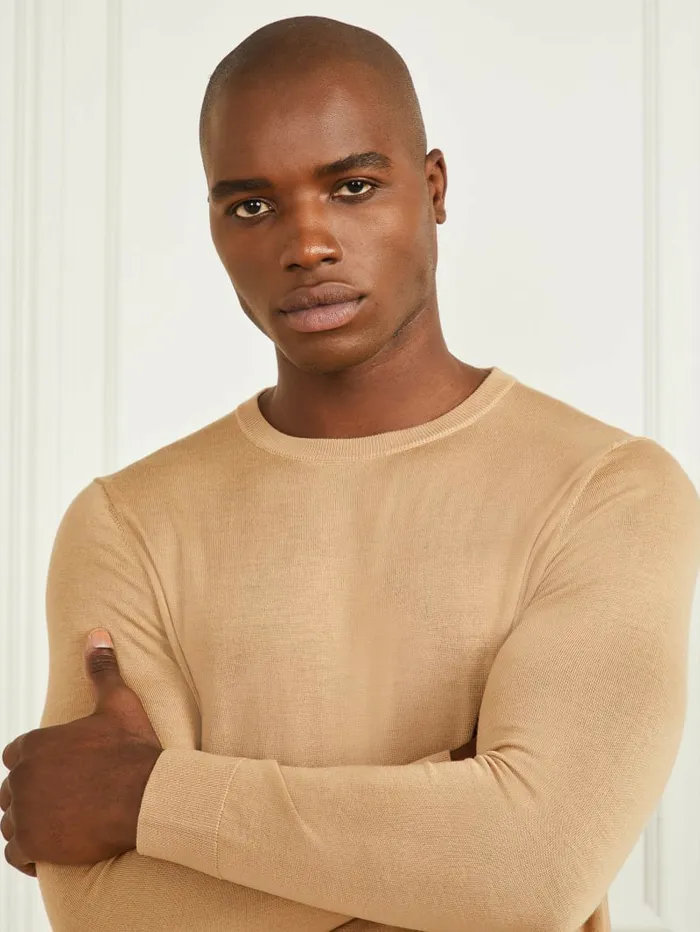 Hoodies and Sweaters GUESS Men Merino Wool Crewneck Sweater Toasted Taupe Hoodies and Sweaters GUESS Men Merino Wool Crewneck Sweater Toasted Taupe