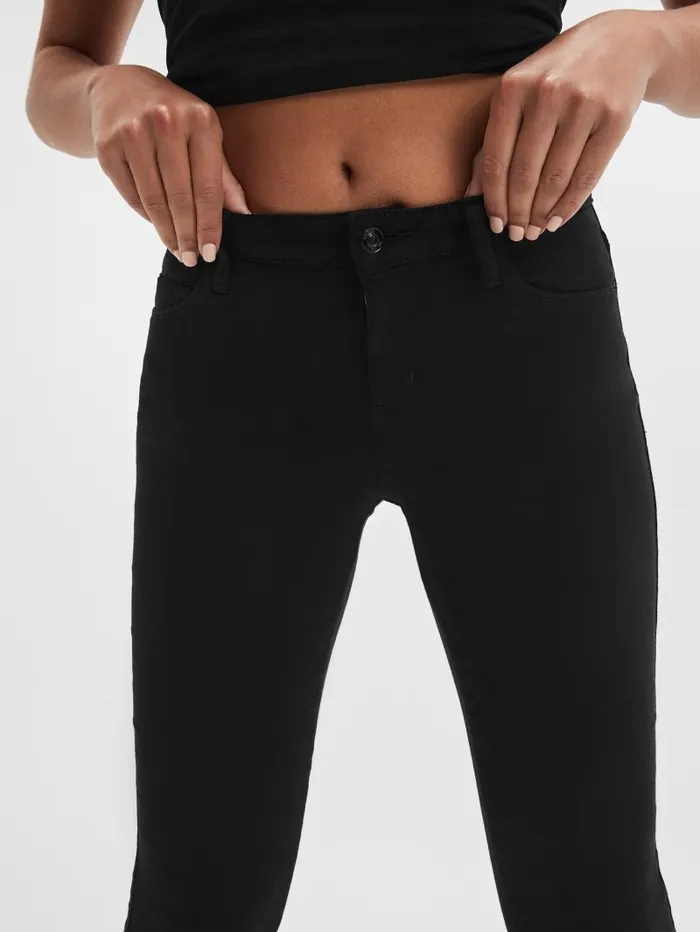 Jeans and Denim Sexy Curve MidRise Skinny Jeans Overdye Black 8211 GUESS Women Jeans and Denim Sexy Curve MidRise Skinny Jeans Overdye Black 8211 GUESS Women