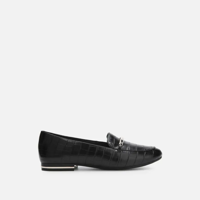 Kenneth Cole Balance Croc Embossed Leather Bar Loafer Black Women Flats