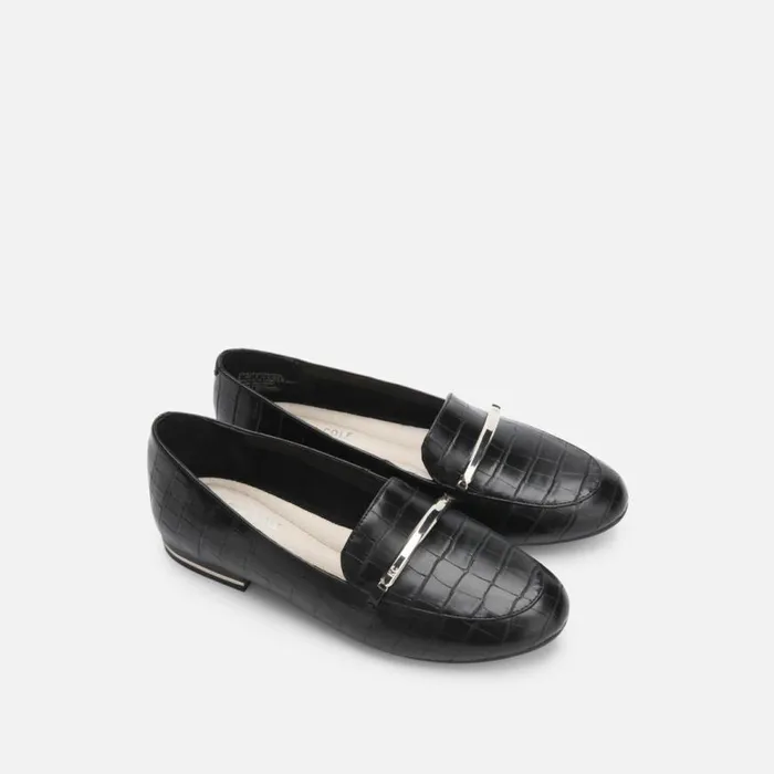 Kenneth Cole Balance Croc Embossed Leather Bar Loafer Black Women Flats