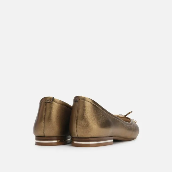 Kenneth Cole Balance Metallic Ballet Flat Caramel Women Flats