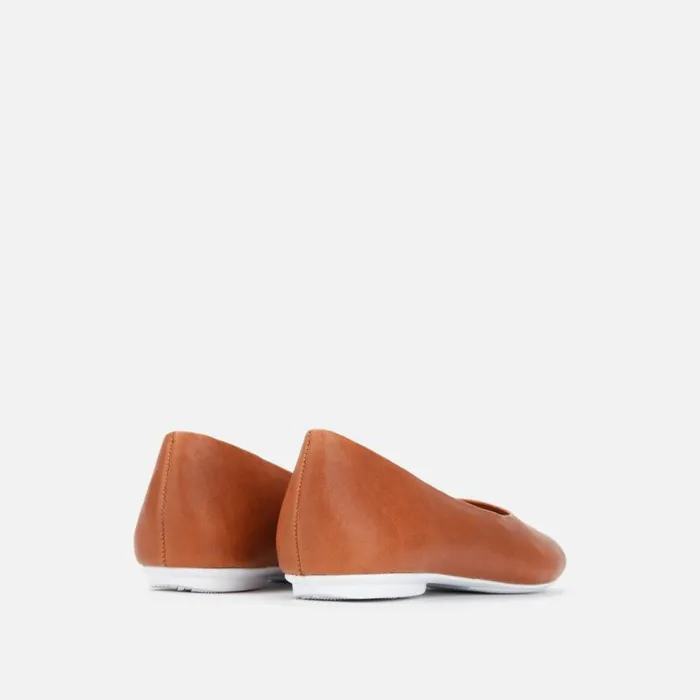 Kenneth Cole Eugene Travel Ballet Flat Cognac Women Flats