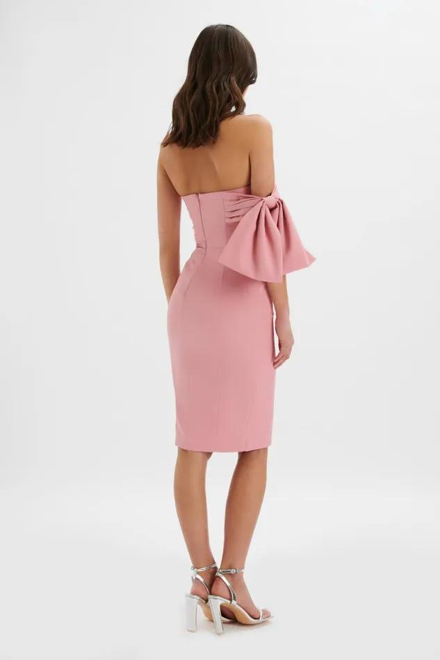Lavish Alice Wedding Guest ATHENA Off Shoulder Bow Detail Midi Dress In Powder Pink Light Pink 8211 Women