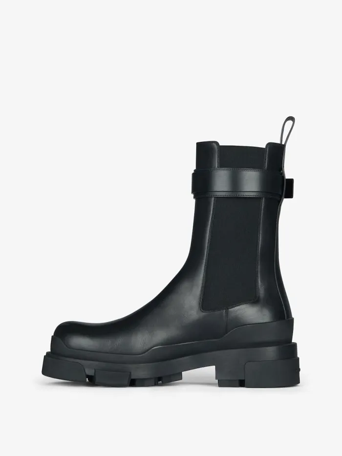 Men Boots and Loafers Givenchy Terra Chelsea Boots In Leather Black Men Boots and Loafers Givenchy Terra Chelsea Boots In Leather Black