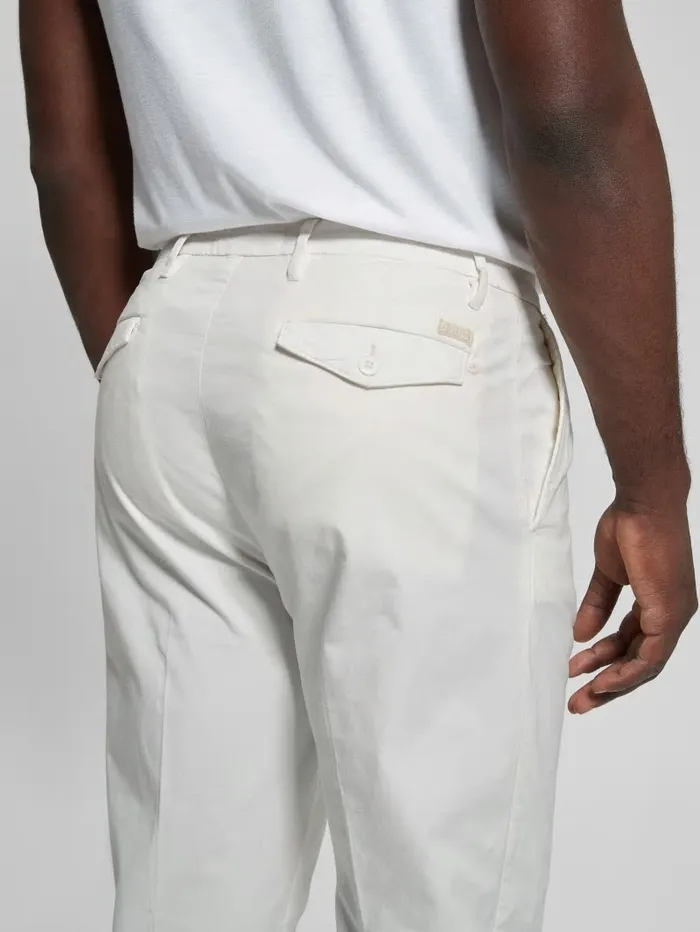 Men GUESS Noah Straight Pants Salt White Pants and Shorts Men GUESS Noah Straight Pants Salt White Pants and Shorts