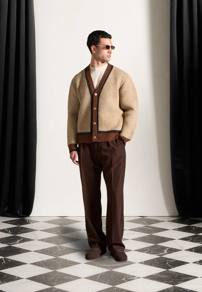 Men Manire De Voir Contrast Knit Cardigan Beige