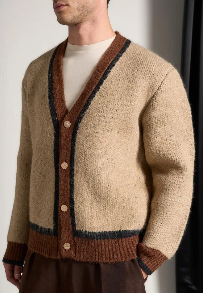 Men Manire De Voir Contrast Knit Cardigan Beige