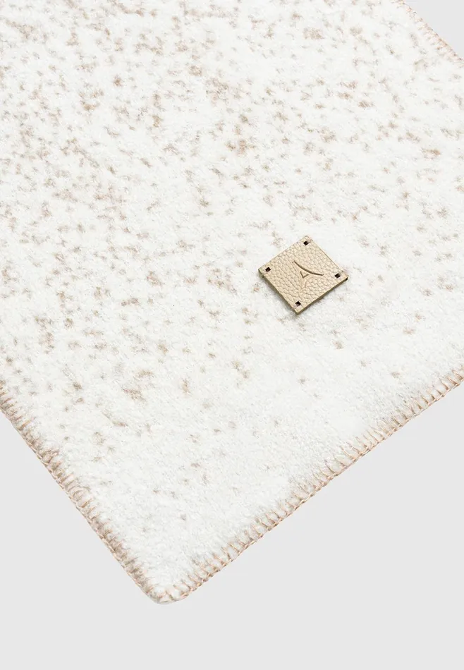 Men Manire De Voir Ombr Wool Knit Reversible Scarf Beigewhite