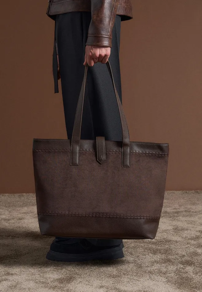 Men Manire De Voir Suede and Pebbled Leather Whipstitch Tote Bag Brown