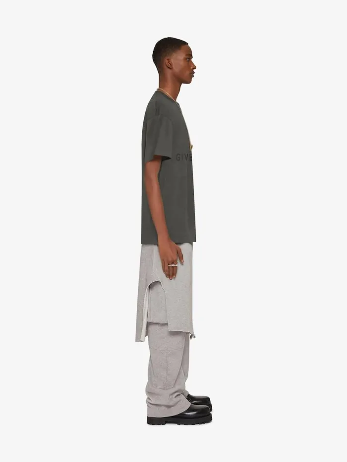 Men TShirts Givenchy GIVENCHY 4G Oversized Tshirt In Cotton Greyish Green
