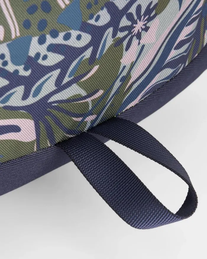 Passenger Backpacks and Bags Boondocker Recycled 26L Backpack Abstract Seaweed Pistachio Abstract Seaweed Pistachio 8211 WomenMen
