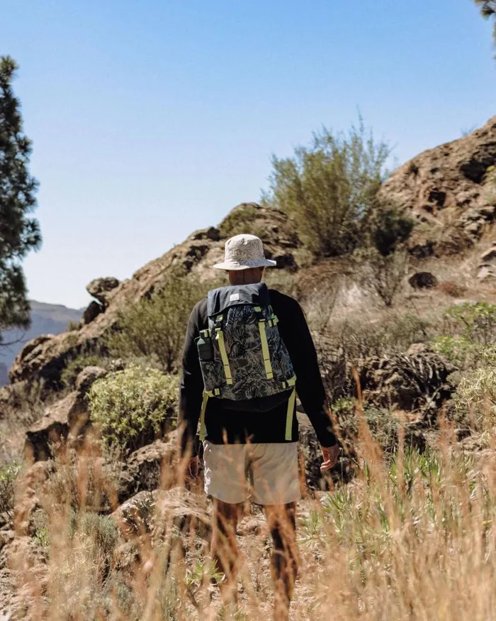 Passenger Backpacks and Bags Boondocker Recycled 26L Backpack Abstract Seaweed Pistachio Abstract Seaweed Pistachio 8211 WomenMen