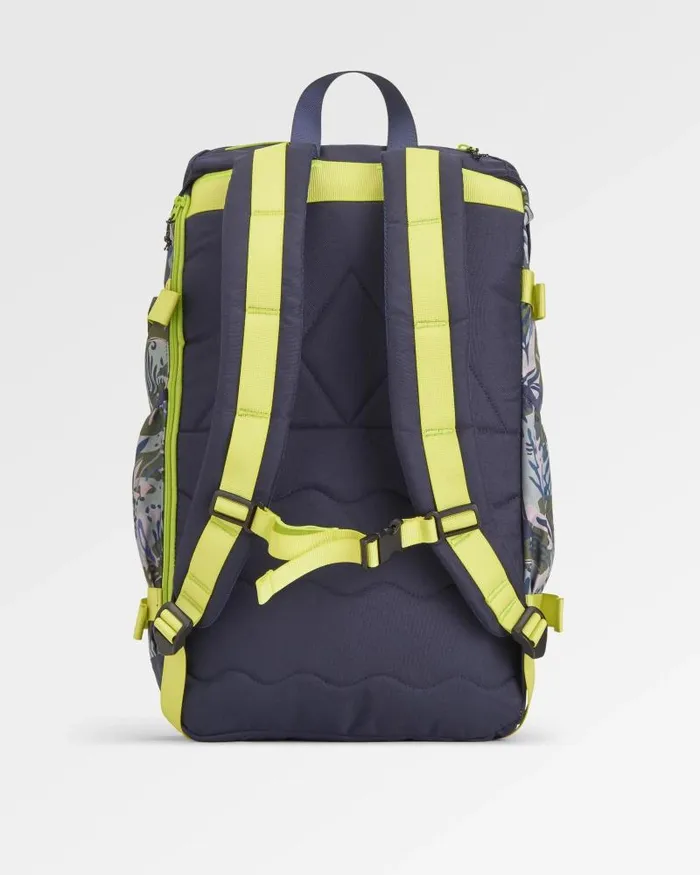 Passenger Backpacks and Bags Boondocker Recycled 26L Backpack Abstract Seaweed Pistachio Abstract Seaweed Pistachio 8211 WomenMen