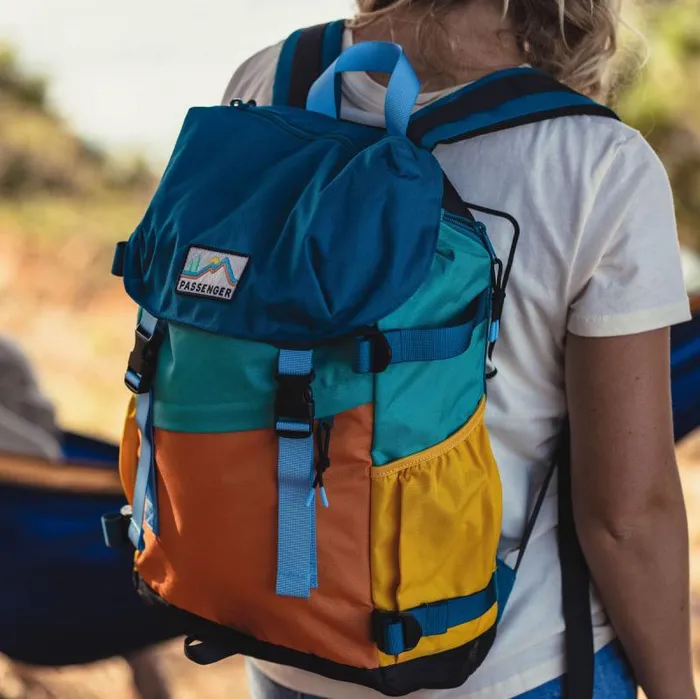 Passenger Backpacks and Bags Boondocker Recycled 26L Backpack Multi Colour Multi Colour 8211 WomenMen