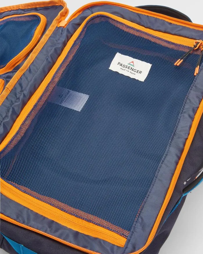 Passenger Backpacks and Bags Stratos Duffel Backpack Moonlight Blue Moonlight Blue 8211 WomenMen