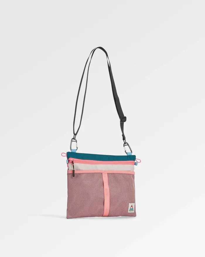 Passenger Backpacks and Bags Waypoint Cross Body Bag Grape Grape 8211 WomenMen