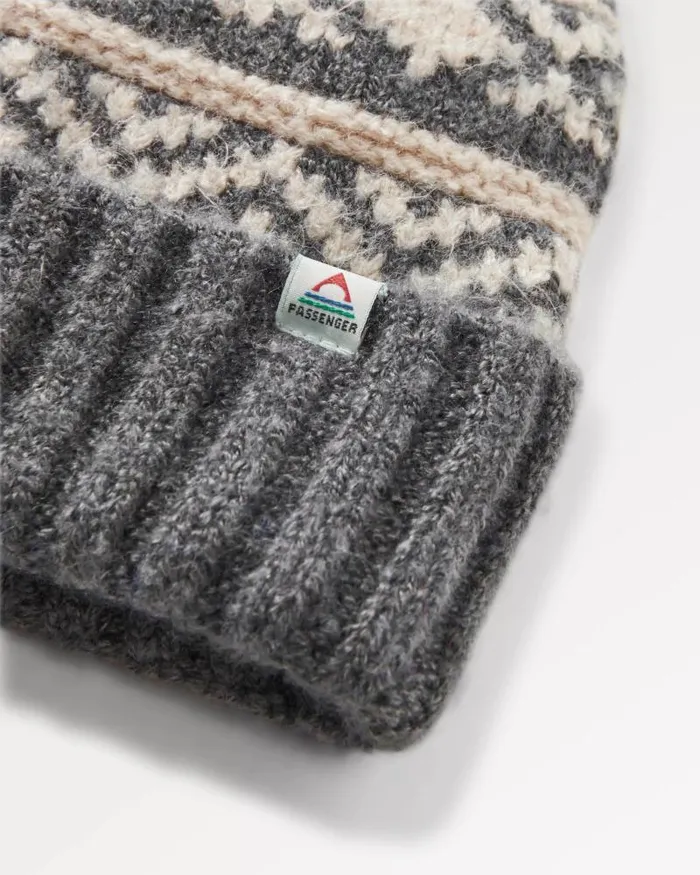 Passenger Beanies Lodge Recycled Bobble Hat Black Black 8211 WomenMen