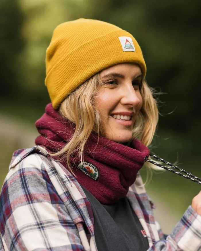 Passenger Beanies Mulled Recycled Sherpa Fleece Snood Wine Wine 8211 WomenMen