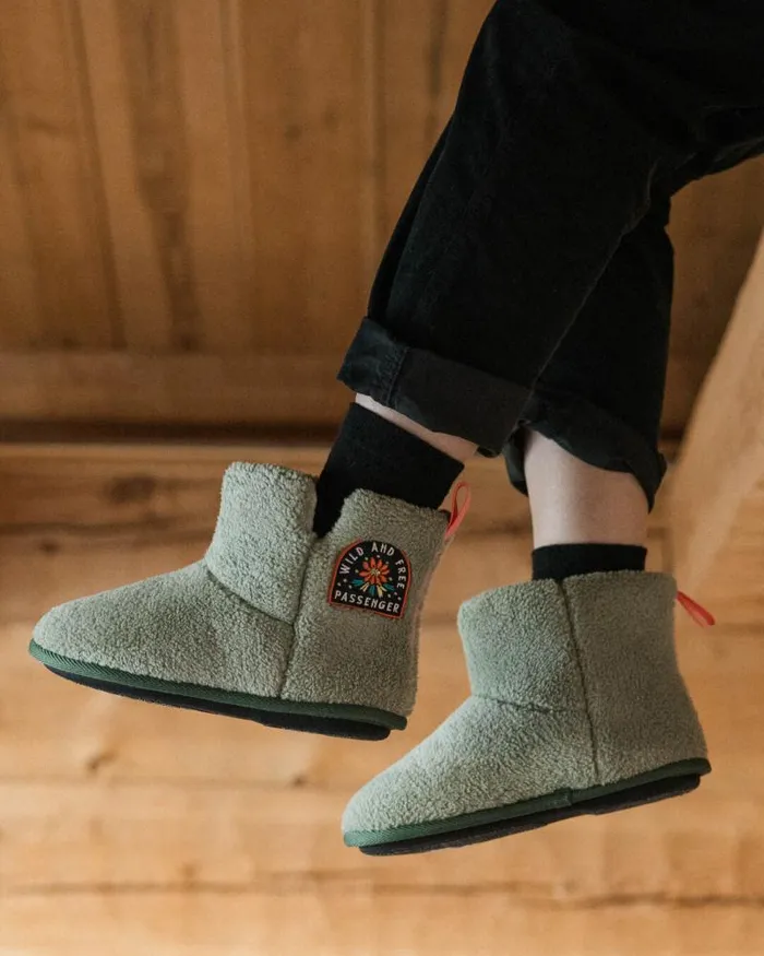 Passenger Footwear Hideaway Hut Slipper Pistachio Pistachio 8211 Women
