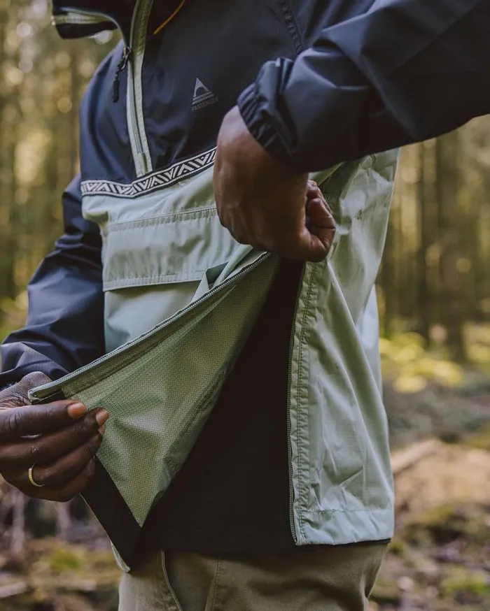 Passenger Jackets Flow 12 Zip Recycled Water Resistant Jacket True BlackPistachio True Blackpistachio 8211 Men