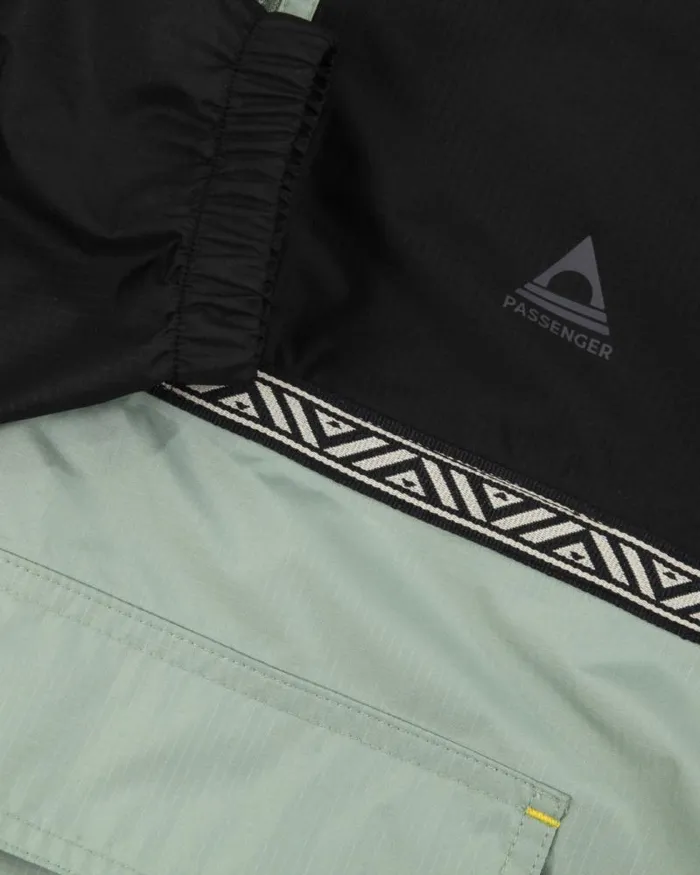 Passenger Jackets Flow 12 Zip Recycled Water Resistant Jacket True BlackPistachio True Blackpistachio 8211 Men