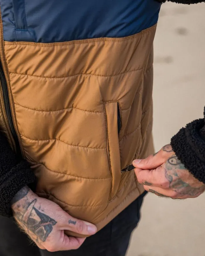 Passenger Tops Born Explorer Recycled PolarLined Sherpa Fleece Black Black 8211 Men