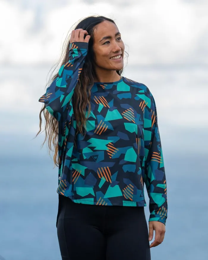 Passenger Tops Hatha Recycled Active Top Deep Navy Camo Deep Navy Camo 8211 Women
