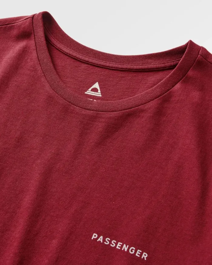 Passenger Tops Made To Roam Recycled Cotton TShirt Forest Berry Forest Berry 8211 Men