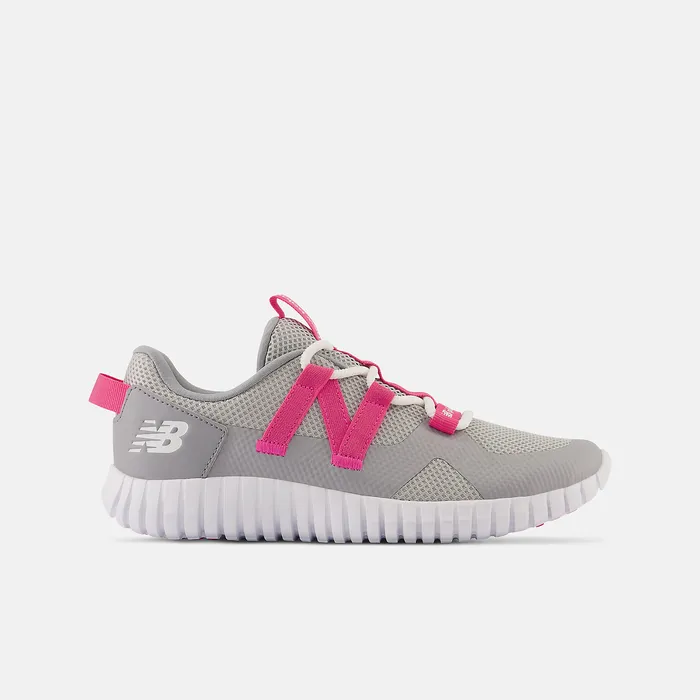 PLAYGRUV v2 Bungee Grey with Hipink Size 35 8211 7 New Balance Kids