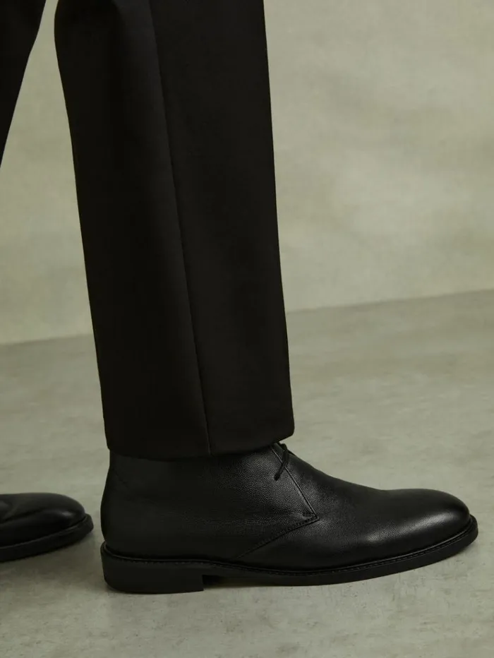 REISS Boots Men Grained Leather Chukka Boots Black
