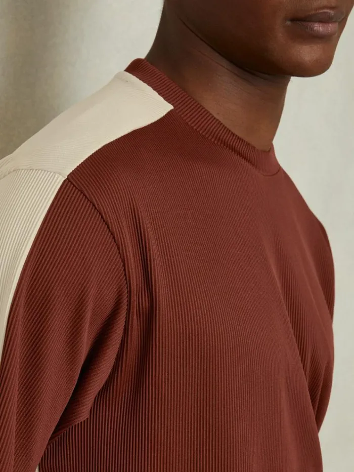 REISS TShirts Men Oversized Plisse Crew Neck TShirt Rust Redoff White