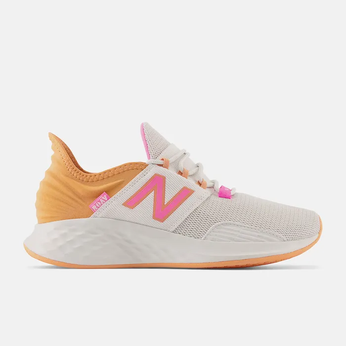 Running Women Fresh Foam Roav Nimbus Cloud with Peach Glaze and Vibrant Pink New Balance Running Women Fresh Foam Roav Nimbus Cloud with Peach Glaze and Vibrant Pink New Balance