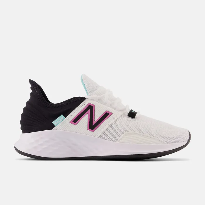 Running Women New Balance Fresh Foam Roav White with Black and Surf