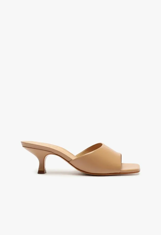 Schutz Shoes Mules Dethalia Leather Sandal Honey Beige 8211 Women