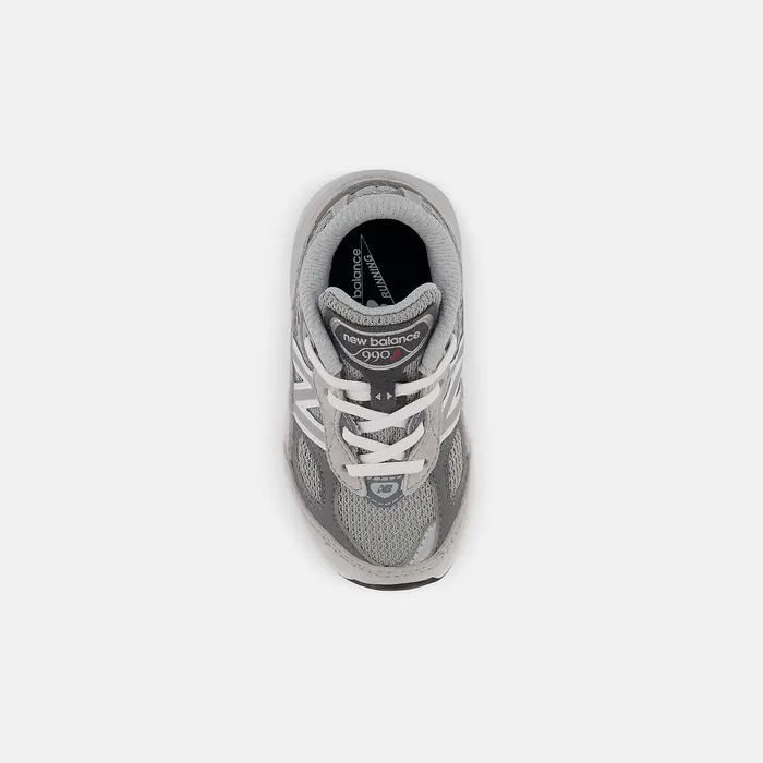 Size 0 8211 10 New Balance Kids 990v6 Grey with Silver