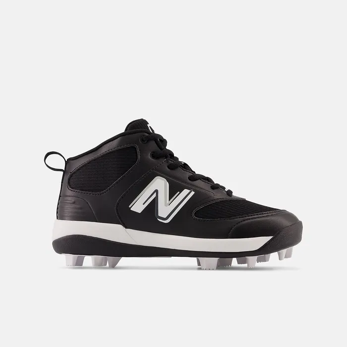 Size 35 8211 7 3000 v6 Rubber Molded Black with White New Balance Kids