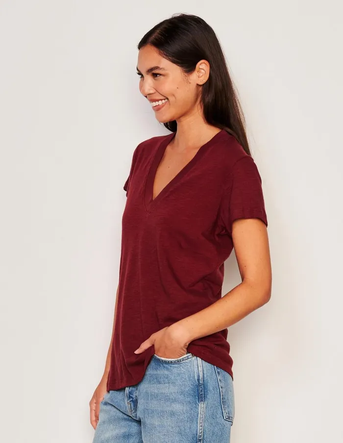 Sundry Clothing Tees Women Women039s Deep VNeck Tee In Red Rock Red Rock