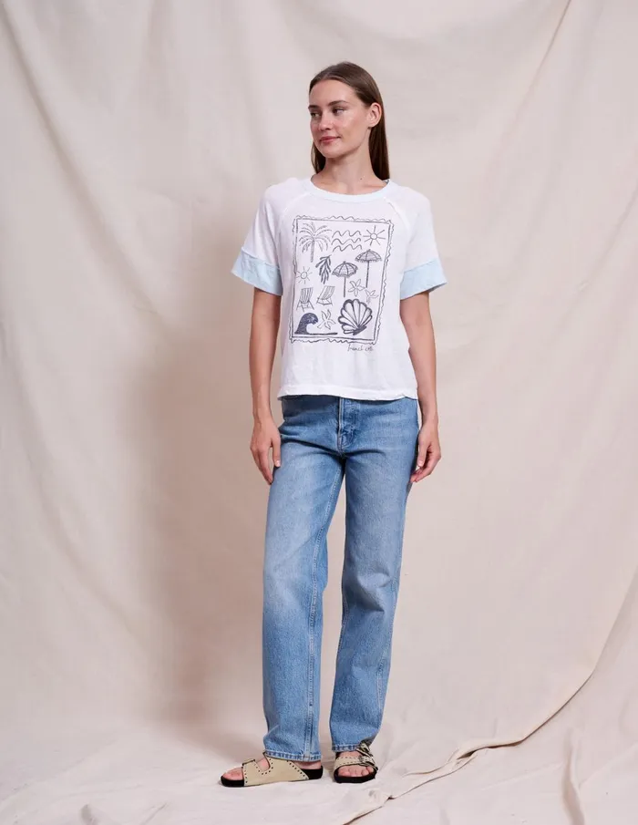 Sundry Clothing Tees Women Women039s French Cafe Boyfriend Tee In Optic White Optic White Sundry Clothing Tees Women Women039s French Cafe Boyfriend Tee In Optic White Optic White