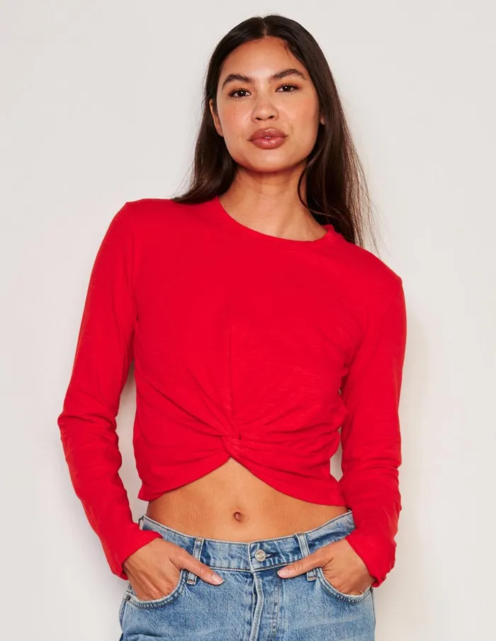 Sundry Clothing Tees Women Women039s Long Sleeve Twist Tee In Flare Red Flare Red Sundry Clothing Tees Women Women039s Long Sleeve Twist Tee In Flare Red Flare Red