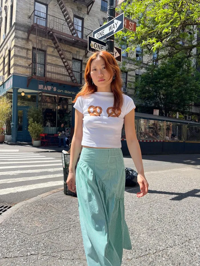 Women Alex Tee Pretzels Lisa Says Gah Graphic Tees