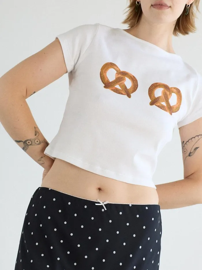 Women Alex Tee Pretzels Lisa Says Gah Graphic Tees