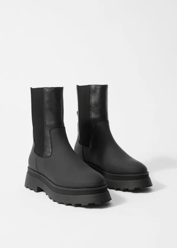 Women Boots and Other Stories Lined Leather Chelsea Boots Black