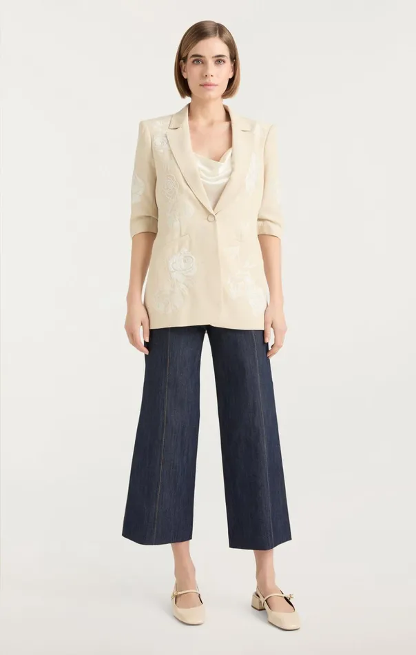 Women Cinq Sept Blazers Floating Roses Embellished Short Sleeve Khloe Blazer Plasterivory