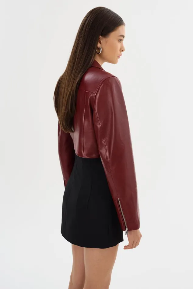 Women DAYLIN Cropped Leather Jacket Burgundy LAMARQUE Leather Jackets Women DAYLIN Cropped Leather Jacket Burgundy LAMARQUE Leather Jackets